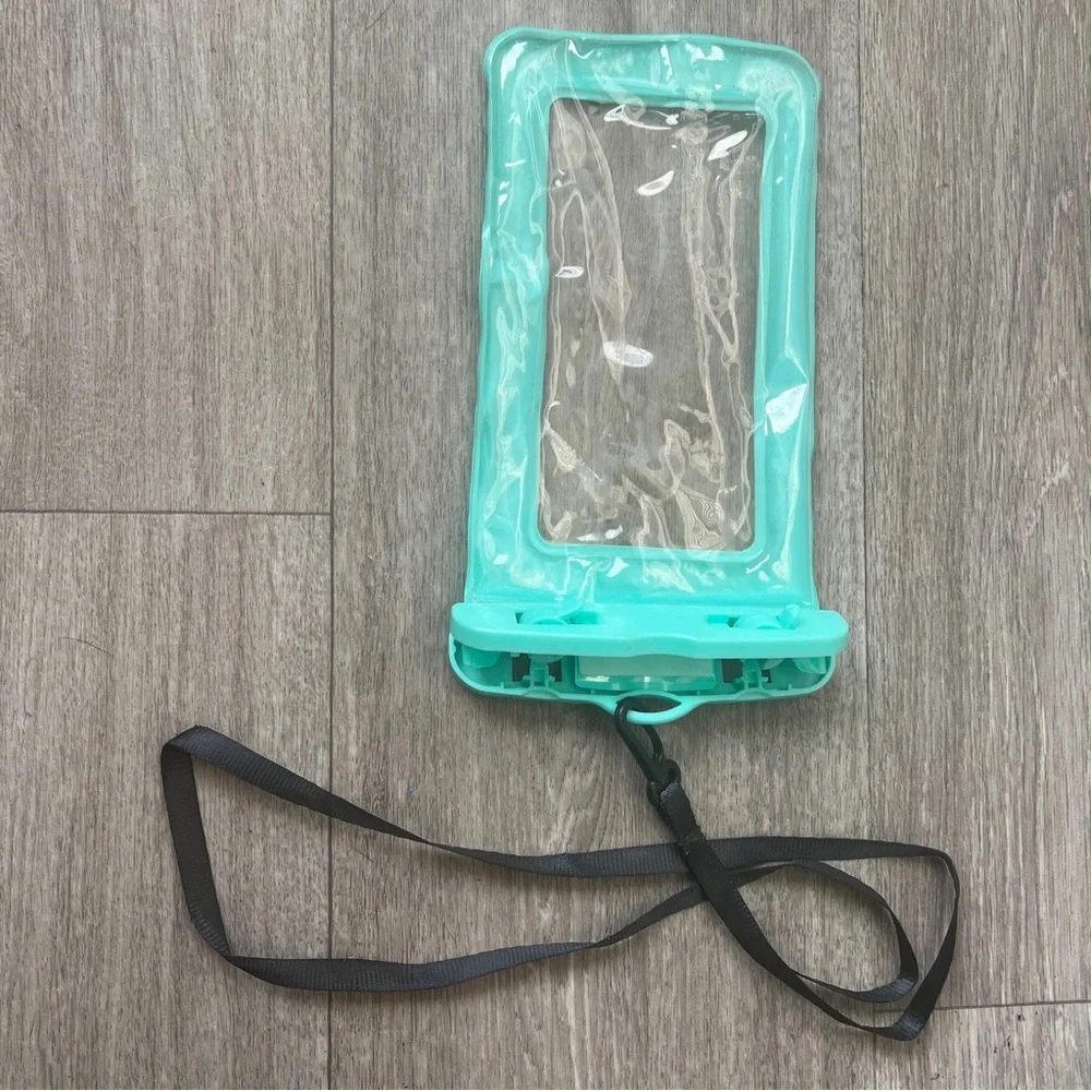 waterproof, Floaty clear Plastic Phone Case For Water sports, Beach, Lakes.